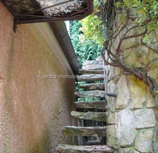 Casa con 6 locali in vendita in San Carlo Antona, Massa