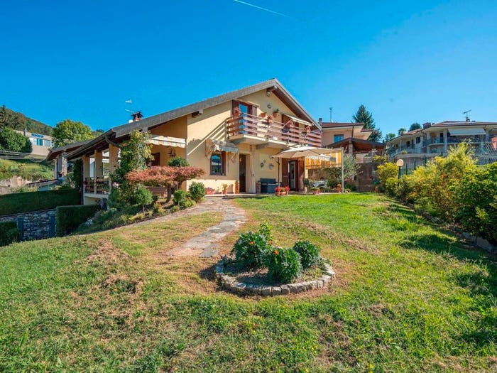 Casa quadrilocale in vendita in Via Monteloso, Centro, Armeno