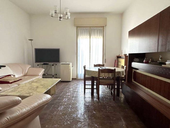 Appartamento quadrilocale in vendita in via Foglia, Poggi, Ravenna