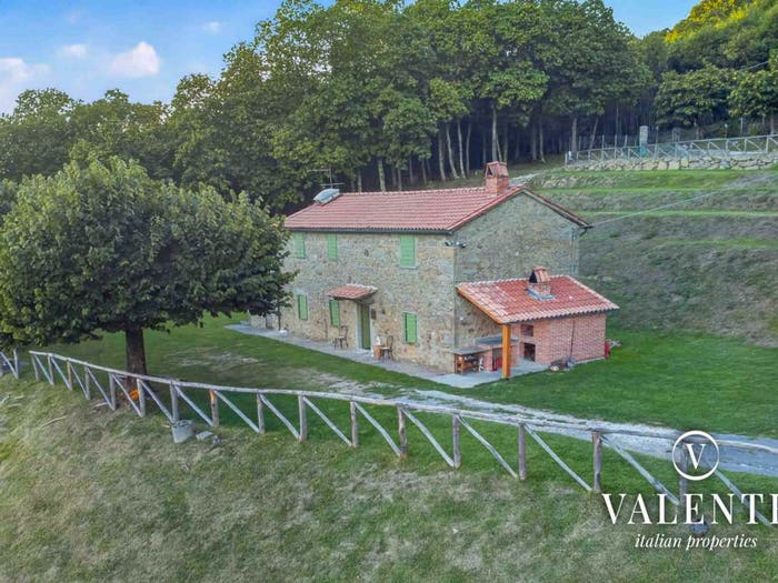 Casa quadrilocale in vendita in SP, Massa e Cozzile