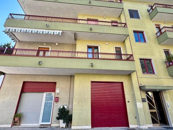 Appartamento con 5 locali in vendita in Via Publio Virgilio Marone, Centro, Matera
