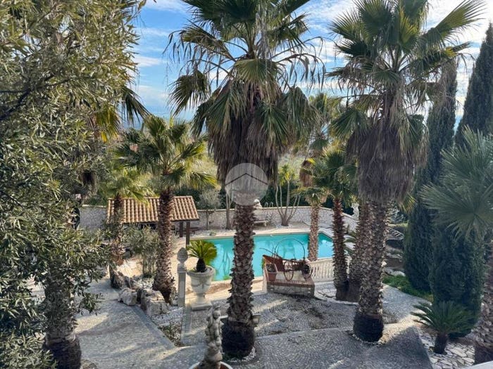 Casa con 6 locali in vendita in Str Brecciano, Città Sant'Angelo
