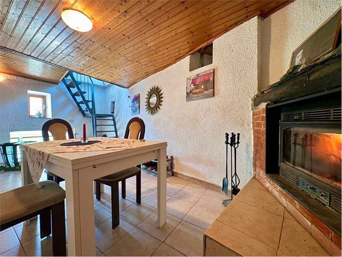 Casa con 6 locali in vendita in Via San Lorenzo, Acquetico, Pieve di Teco