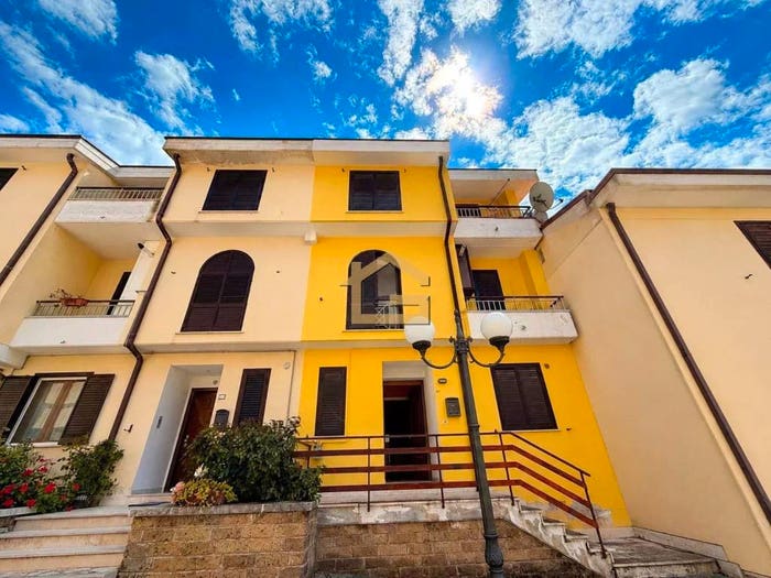 Appartamento con 5 locali in vendita in San Mango sul Calore