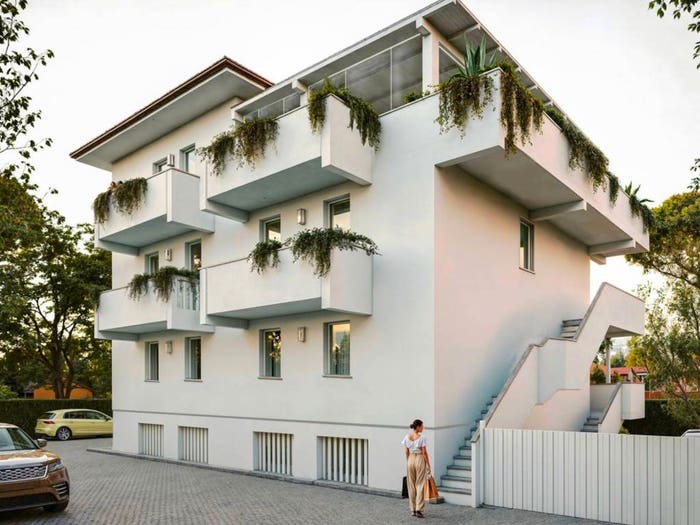 Casa quadrilocale in vendita in Via San Leonardo, Marina di Massa Centro, Massa