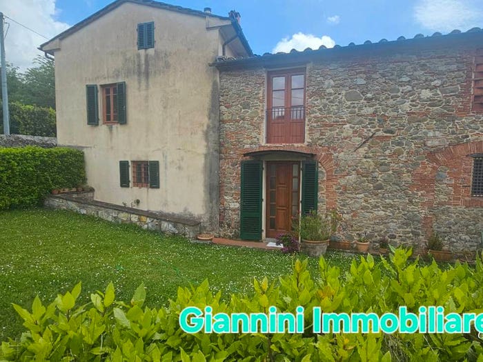 Casa con 6 locali in vendita in Via del Giardinetto, Marlia, Capannori