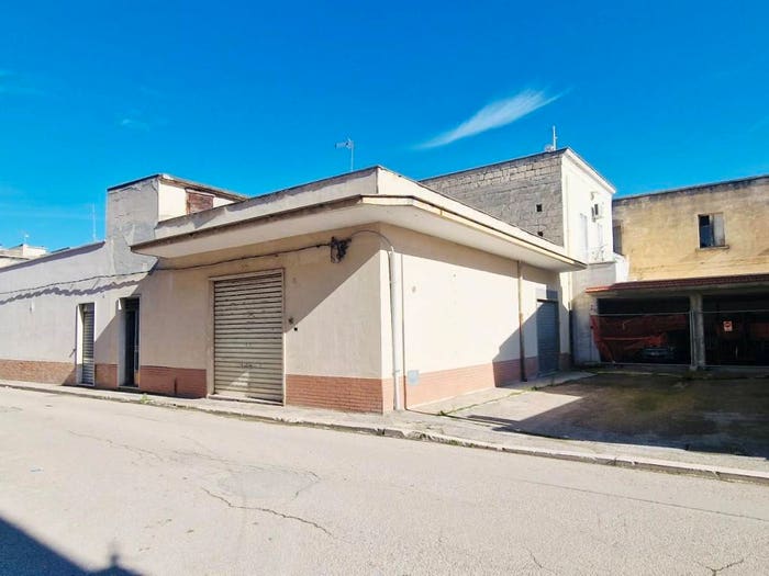 Casa trilocale in vendita in Viale Ferrovia, Orta Nova