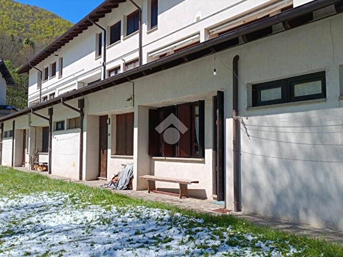 Appartamento trilocale in vendita in Via Parco Dei Principi, Villa Minozzo