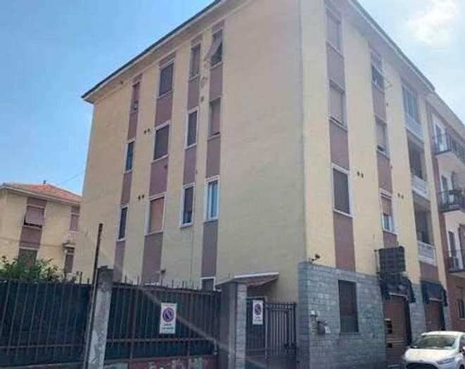 Appartamento trilocale in vendita in Via Ambrogio Strada, Bresso