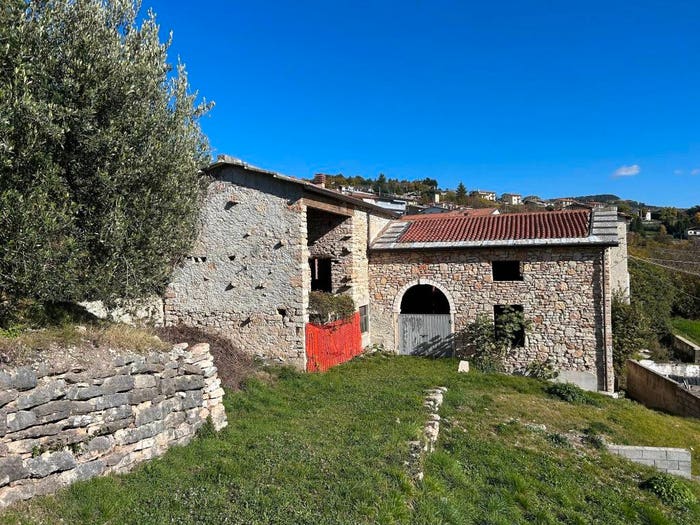 Casa con 6 locali in vendita in Via del Poggio di Rosaro, Rosaro, Grezzana