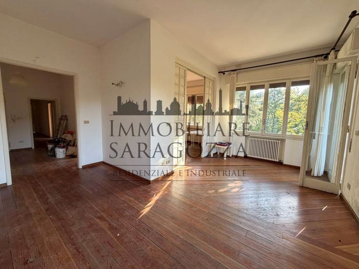 Appartamento con 6 locali in vendita in Viale Giosuè Carducci, Murri, Bologna