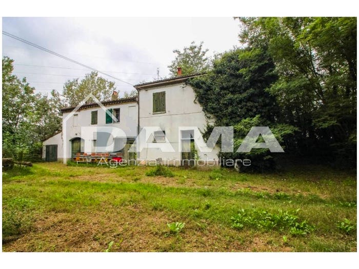 Casa con 6 locali in vendita in San Giorgio Pieve Acquedotto, Forlì