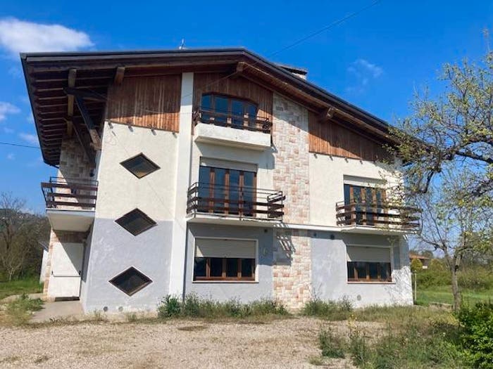Casa con 6 locali in vendita in Via Tezze, Provinciale Gasparona, Pianezze