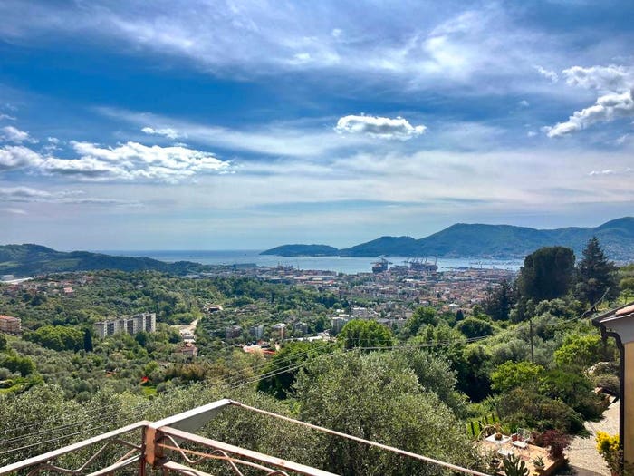 Appartamento con 6 locali in vendita in Via Amerigo Vespucci, La Pieve San Venerio, La Spezia