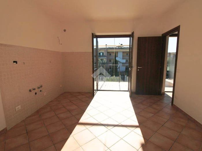 Appartamento bilocale in vendita in Via Del Borgo, Poggio Mirteto
