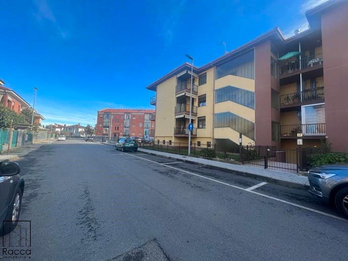 Appartamento quadrilocale in vendita in Federico Sacco, Centro, Fossano