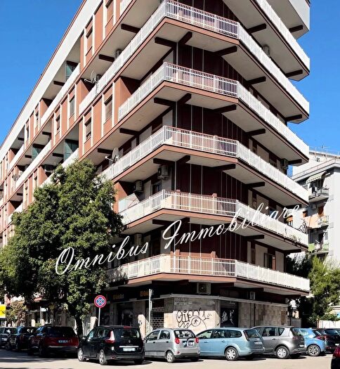 Appartamento con 5 locali in vendita in Foggia