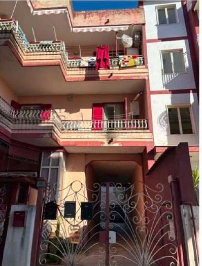 Appartamento con 5 locali in vendita in Via A Stoppani n, Recale