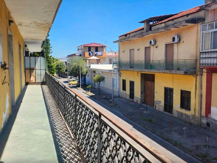 Appartamento trilocale in vendita in Strada Provinciale Napoli, Crispano