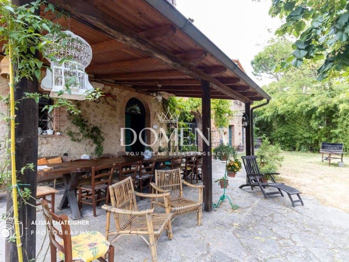 Casa con 6 locali in vendita in Via del Castagno, Vescovado, Murlo