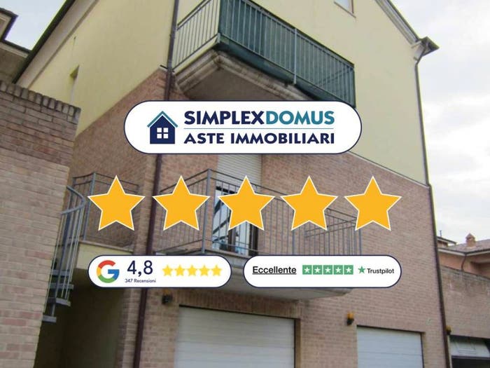 Appartamento con 5 locali in vendita in Contrada Grazie Fiastra, Centro, Loro Piceno