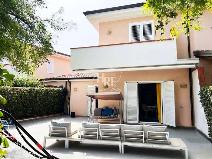 Casa con 5 locali in vendita in Viale del Boschetto, Cetraro Marina, Cetraro