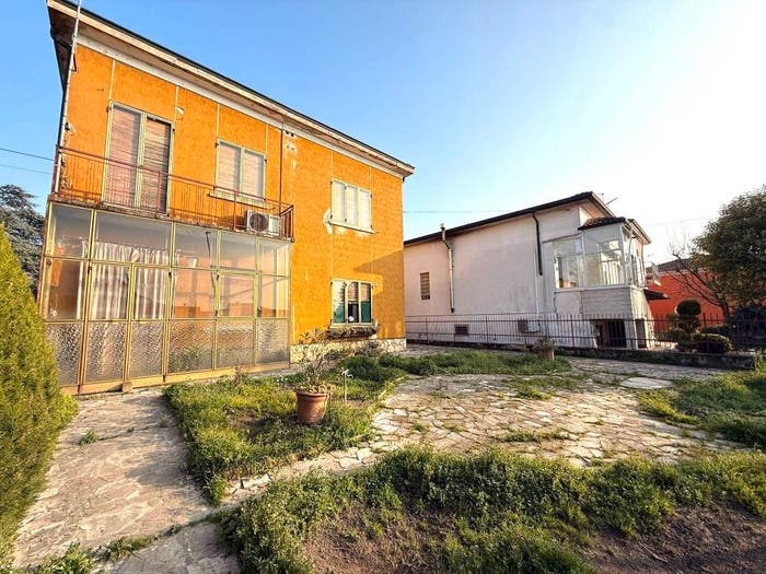 Casa con 6 locali in vendita in Corso della Vittoria, Centro, Legnago