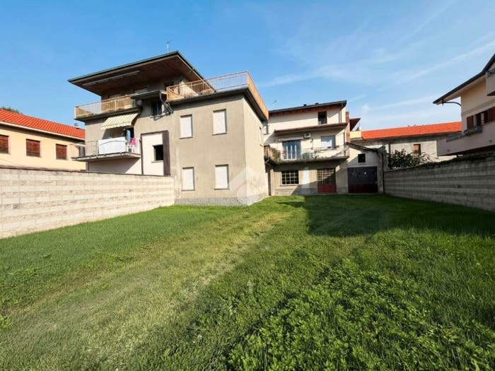 Casa con 6 locali in vendita in Via Alessandro Volta, Centro, Seveso