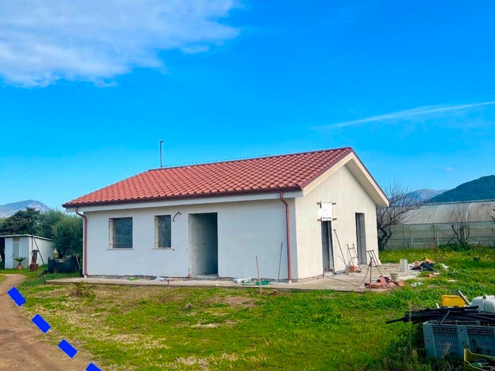 Casa trilocale in vendita in Via Campo Lombardo, Fondi