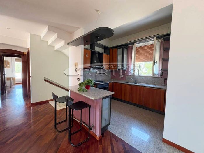 Casa trilocale in vendita in Via le grotte, Centro, Mondolfo