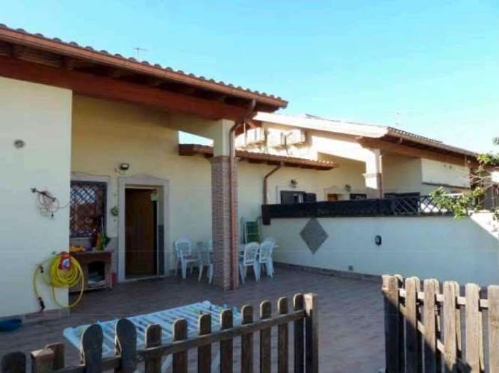 Casa quadrilocale in vendita in Via dei Nespoli, Tor San Lorenzo Nuova California, Ardea