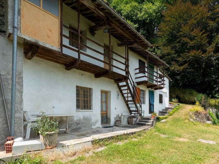 Casa bilocale in vendita in Borgata Eretta di Calcinere, Paesana