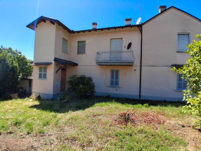 Casa trilocale in vendita in Via Narbusto Inferiore, Centro, Casteggio