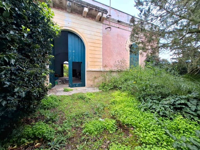 Casa quadrilocale in vendita in Via Stazione, Montesano Salentino