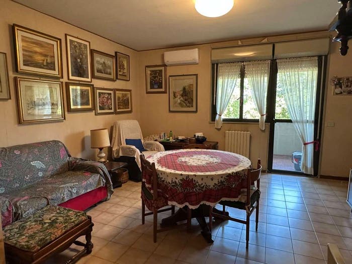 Appartamento trilocale in vendita in via delle Mura, San Benedetto, Forlì