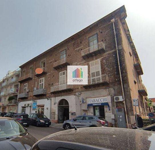 Appartamento quadrilocale in vendita in Via Gennaro Tescione, Ospedale, Caserta