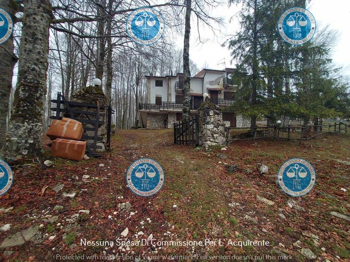 Casa con 6 locali in vendita in Viale dei Boschi, Subiaco