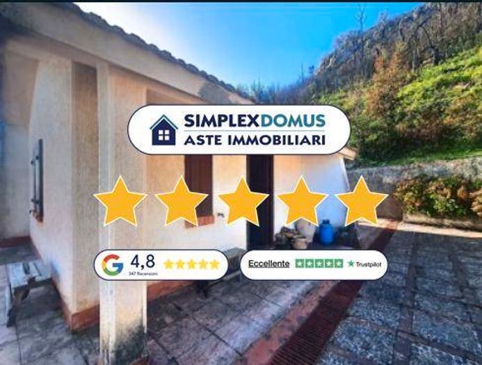 Casa con 6 locali in vendita in Cda Caprioli, Centro, Cefalù