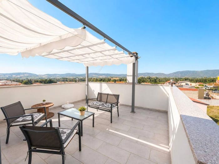 Appartamento con 5 locali in vendita in Via Caravaggio, Donori