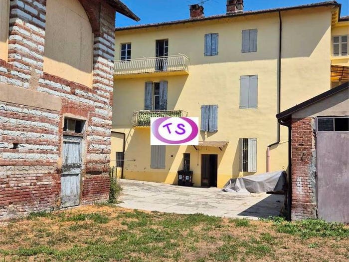 Casa con 6 locali in vendita in Corso dante, Centro, Pontestura