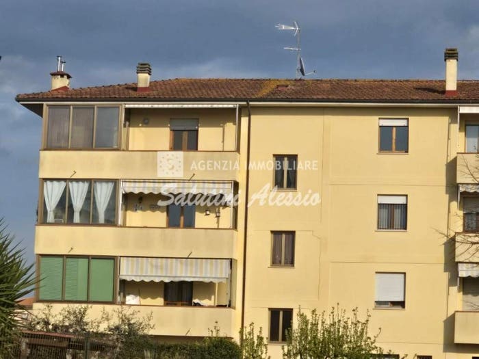 Appartamento con 5 locali in vendita in Viale Antonio Gramsci, Fornacette, Calcinaia