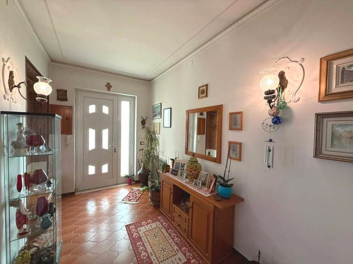 Casa con 5 locali in vendita in Via Covolo Alto, Covolo, Montecchio Maggiore