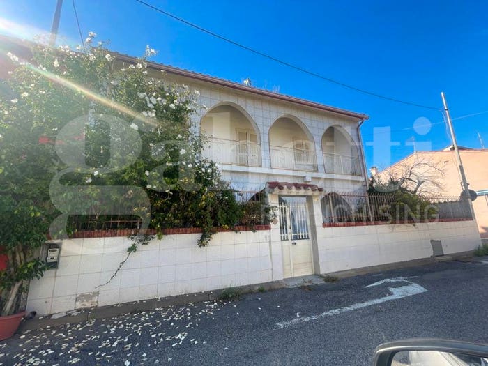 Casa con 5 locali in vendita in via leopardi, Centro, Terralba