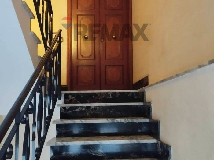 Appartamento con 6 locali in vendita in Via Eritrea, Paternò