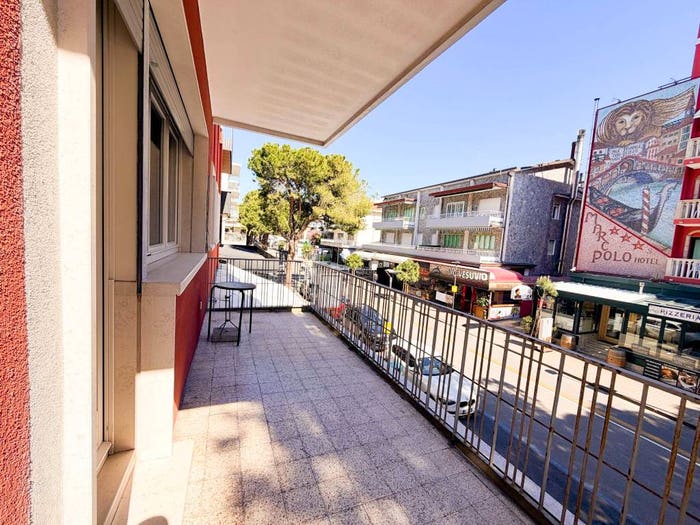 Appartamento con 6 locali in vendita in Via Andrea Bafile, Lido Centro Ovest, Jesolo