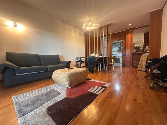Appartamento con 5 locali in vendita in Via Dante Alighieri, Centro, Massa