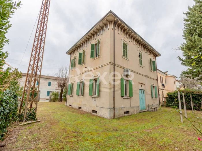 Casa con 6 locali in vendita in Via Giuseppe Miliani, Centro, Fabriano
