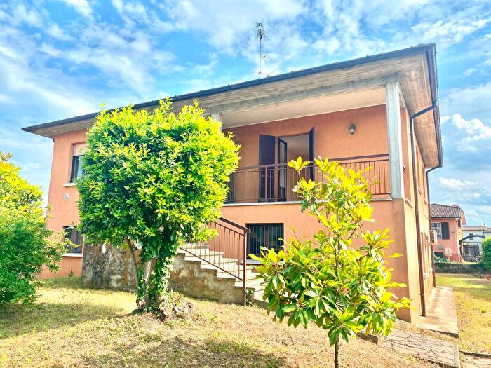 Casa quadrilocale in vendita in Centro, Santo Stefano Lodigiano