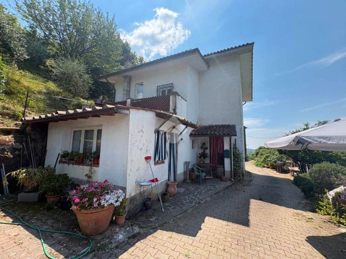 Casa trilocale in vendita in Via del Traspo, Castelli Pescia Nord, Pescia