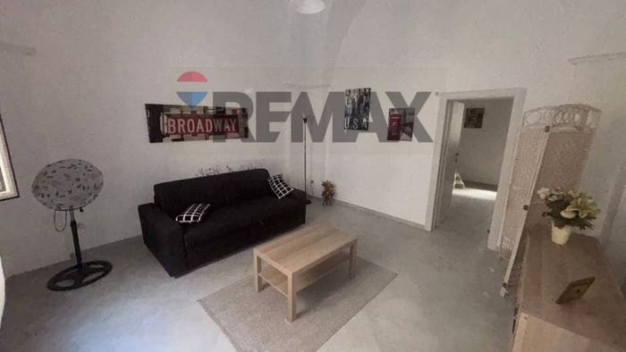 Casa con 6 locali in vendita in Via Pompeo Magno, Commenda, Brindisi